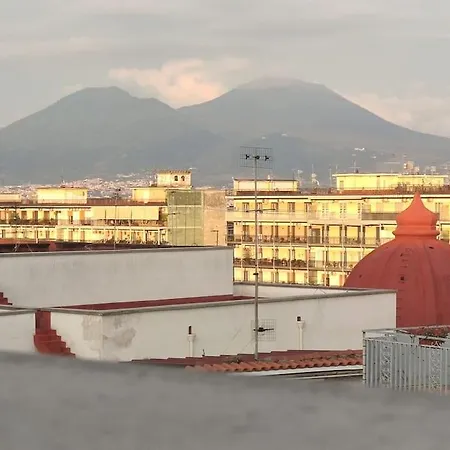 Apartamento Lidahouse Terrace And Vesuvio View Next Museum By Houseinnaples