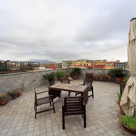 Apartamento Lidahouse Terrace And Vesuvio View Next Museum By Houseinnaples